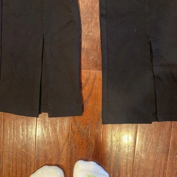 Urban outfitters black flared pants with front seam - Picture 4 of 5